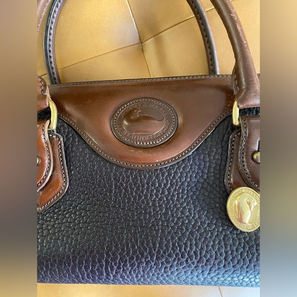 Vintage Dooney & Bourke All Weather Leather Brown Black Handbag Bag Satchel D&B - Picture 2 of 15